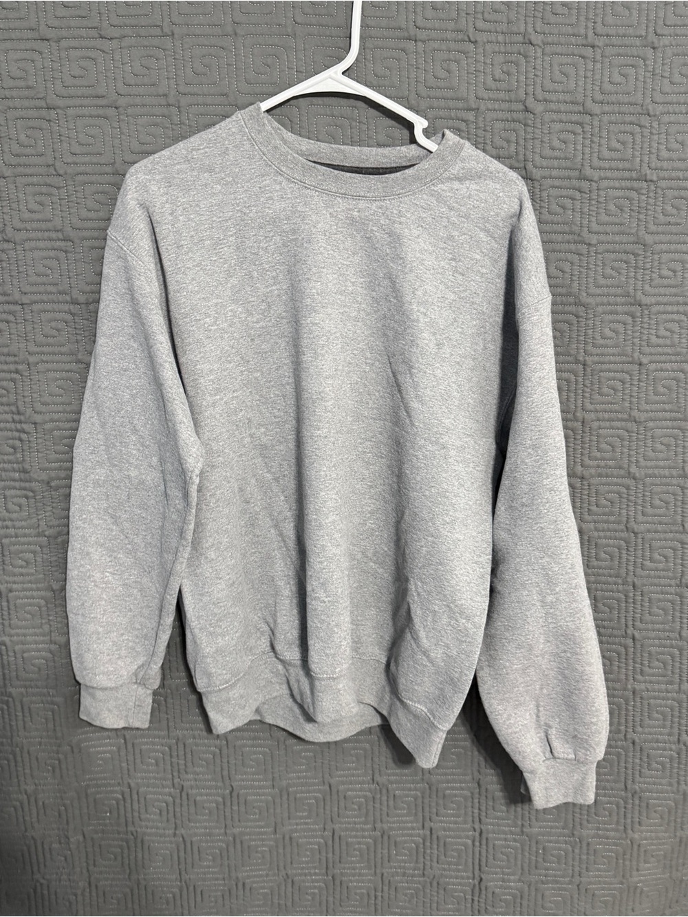 Athletic Works Mens Sweatshirt Size M Medium Grey Fleece Crewneck Pullover Blank